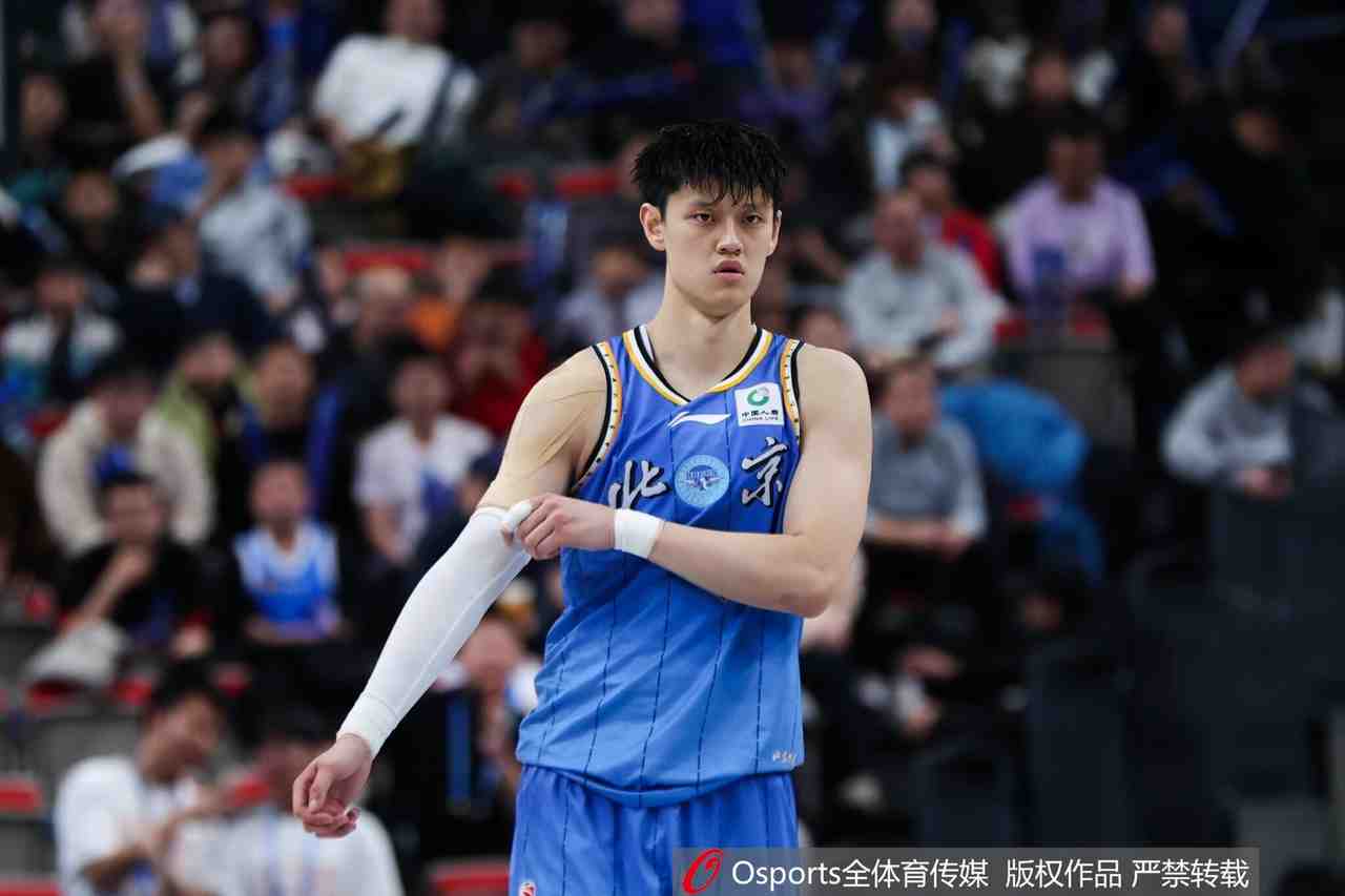 京媒:北京男篮的球员都瘦了 李楠指导说队员的比赛态度不错